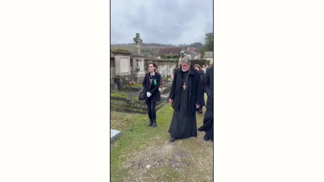 Clercs et gothiques : une promenade en noir